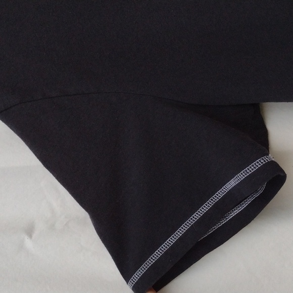 VTG Just Because Clothing Black Eiffel Tower T-shirt - Picture 6 of 7